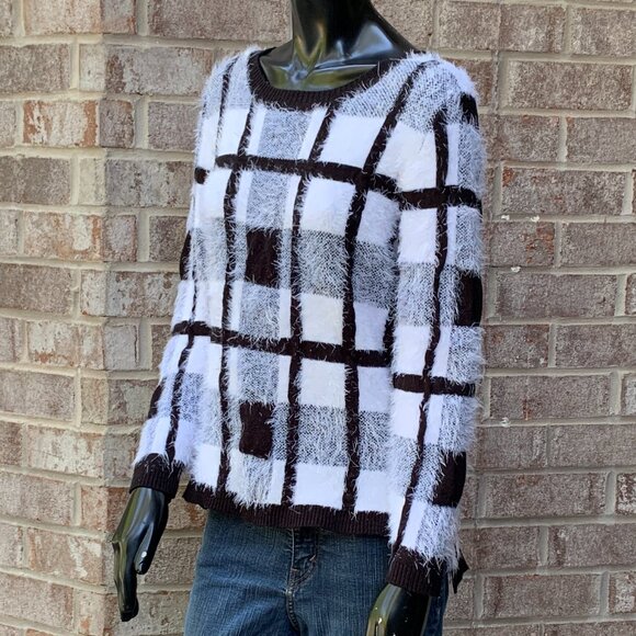 Lauren Michelle Long Sleeve Eyelash Round Neckline Sweater Sz M - Picture 3 of 11